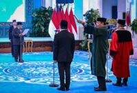 Presiden Prabowo Subianto melantik Juda Agung sebagai Wakil Menteri Keuangan di Istana Negara, Jakarta, pada Kamis, 5 Februari 2026. (Foto: BPMI Setpres).