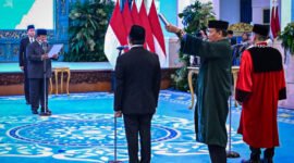 Presiden Prabowo Subianto melantik Juda Agung sebagai Wakil Menteri Keuangan di Istana Negara, Jakarta, pada Kamis, 5 Februari 2026. (Foto: BPMI Setpres).
