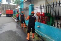 Petugas sedang melakukan pengecekan. (Foto/Dokumen Humas KLH)