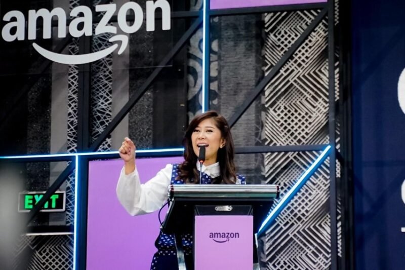 Menteri Komdigi Meutya Hafid dalam acara AWS Girls' Tech Day pada Sabtu (7/1/2026) mengatakan sinergi pemerintah dan industri diharapkan dapat melahirkan talenta-talenta digital perempuan yang akan membawa Indonesia menjadi kekuatan utama ekonomi digital di dunia. (Foto: Humas Kemkomdigi)