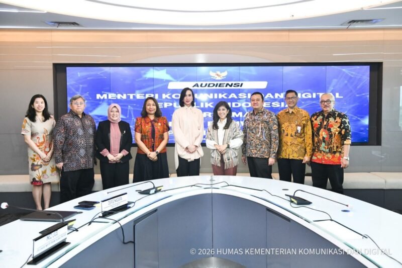 Menteri Komunikasi dan Digital Meutya Hafid saat menerima kunjungan Menteri Pariwisata Widiyanti Putri Wardhana, Selasa (24/2/2026) mengatakan Kemkomdigi siap melakukan tindakan tegas terhadap platform digital yang memfasilitasi praktik ilegal tersebut, mulai dari sanksi teguran hingga pemutusan akses. (Foto: Humas Kemkomdigi)