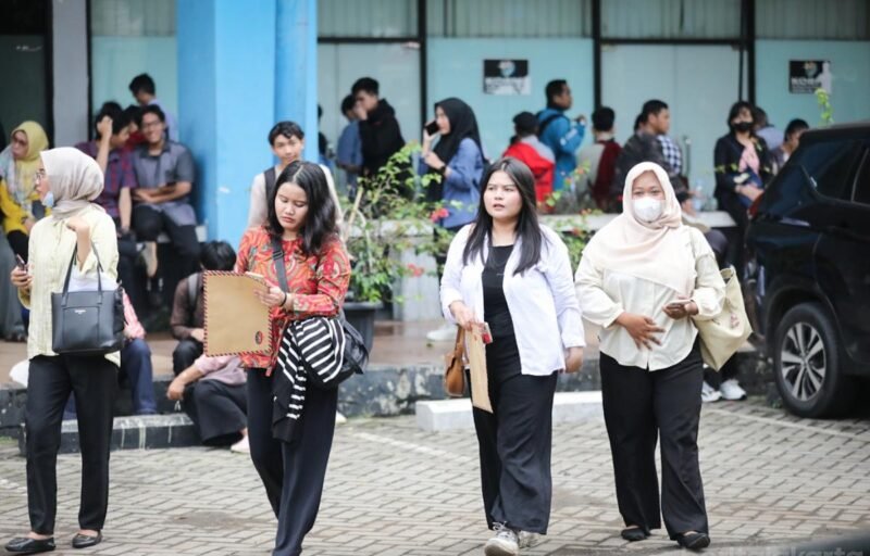 Ilustrasi angkatan kerja di Jakarta. (Foto/Humas DKI).