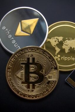 Skenario Terburuk Bitcoin Jika Minyak Naik ke $200 karena Perang Iran-AS