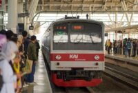 PT Kereta Commuter Indonesia (KCI) atau KAI Commuter mencatat lonjakan penumpang KRL Commuter Line Jabodetabek. (Foto: KAI)