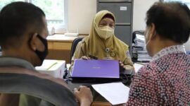 <p>Layanan Pos Komando THR Keagamaan Tahun 2026 dibuka mulai 2 Maret hingga 27 Maret 2026. </p>