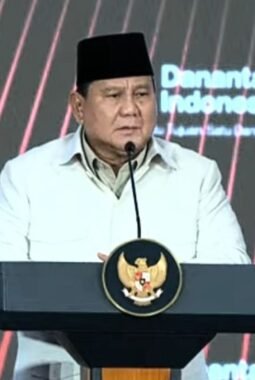Prabowo Resmikan 1.061 Koperasi Merah Putih di Nganjuk
