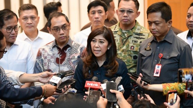 Menteri Komunikasi dan Digital (Menkomdigi), Meutya Hafid, memimpin inspeksi mendadak (sidak) ke kantor operasional Meta di Jakarta pada Rabu (4/3/2026).
