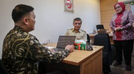 Layanan Posko THR Kementerian Ketenagakerjaan.