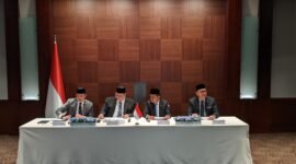 Konferensi Pers Transformasi Budaya Kerja Nasional & Kebijakan Energi di Seoul, Korea Selatan, Selasa (31/3) waktu setempat.