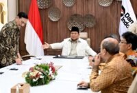 Presiden Prabowo Subianto menerima Ketua dan Anggota Dewan Ekonomi Nasional (DEN) bersama sejumlah menteri terkait di Jakarta, pada Rabu, 11 Maret 2026.