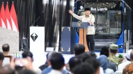 Presiden RI saat meresmikan pabrik perakitan kendaraan komersial listrik PT. VKTR Sakti Industries di Kabupaten Magelang, Provinsi Jawa Tengah, Kamis, 9 April 2026. (Foto: BPMI Setpres)