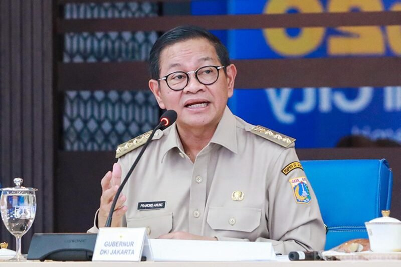 <p>Gubernur DKI Jakarta Pramono Anung merespons maraknya aksi premanisme yang baru-baru ini viral terjadi di kawasan Tanah Abang. Aksi pemalakan yang menyasar sopir bajaj dan pedagang bakso tersebut memicu keresahan publik terkait keamanan di kawasan sekitar. </p>