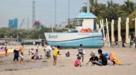 <p>Pemerintah Provinsi (Pemprov) DKI Jakarta menyiapkan kado spesial bagi warga Jakarta dalam menyambut Hari Ulang Tahun (HUT) ke-499 Jakarta. Berbagai layanan transportasi publik di bawah naungan Pemprov DKI seperti LRT, MRT, dan TransJakarta akan digratiskan. </p>