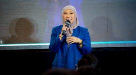 Menteri Komunikasi dan Digital, Meutya Hafid, mengatakan anak-anak harus dilindungi dari segala bentuk eksploitasi di ruang digital. Ruang digital tidak boleh menjadi tempat yang membiarkan anak-anak dijadikan sarana promosi produk yang berpotensi membahayakan kesehatan mereka.  Foto: Dunia Meutya/Ditjen KPM Kemkomdigi